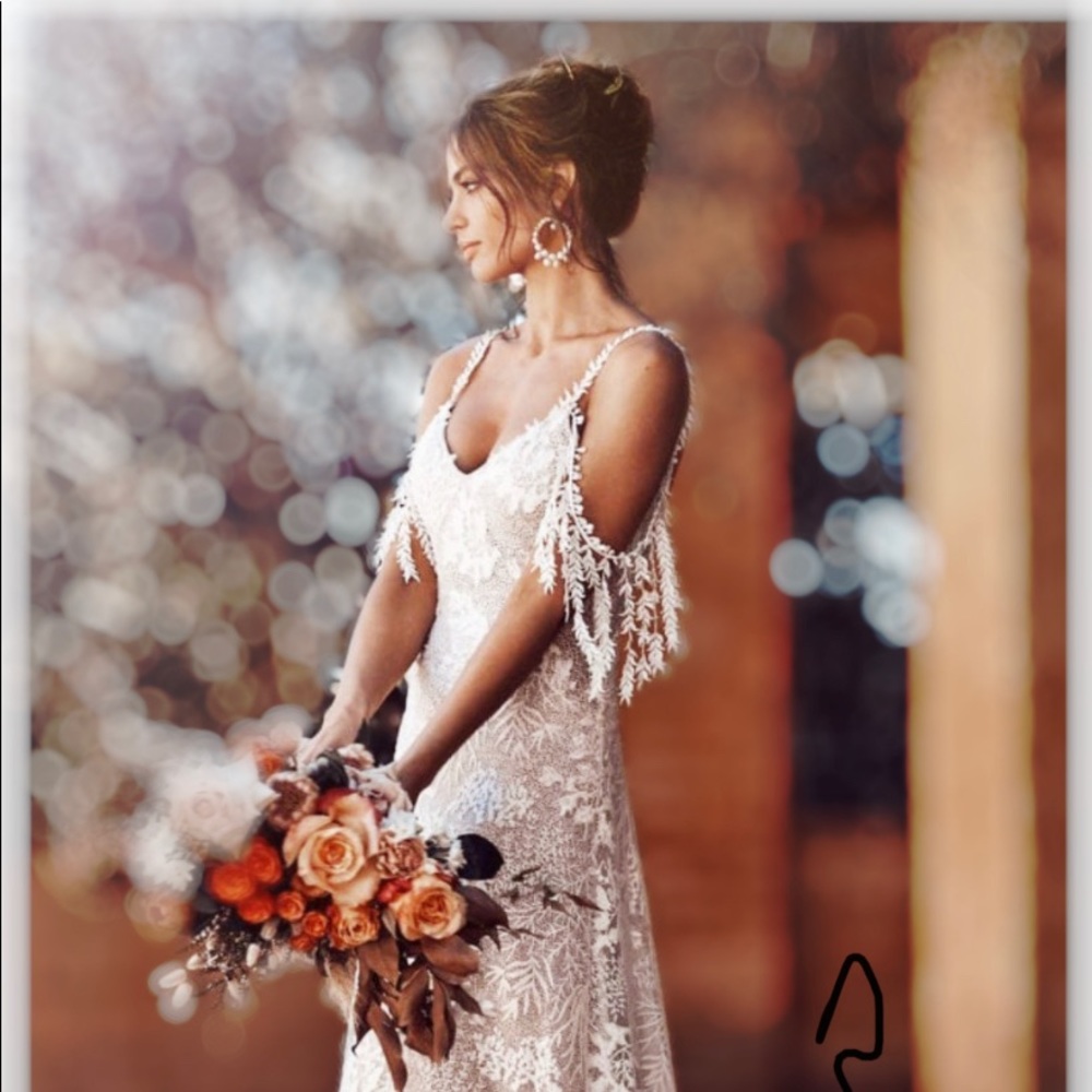 Lace Wedding Dress in Light Ivory